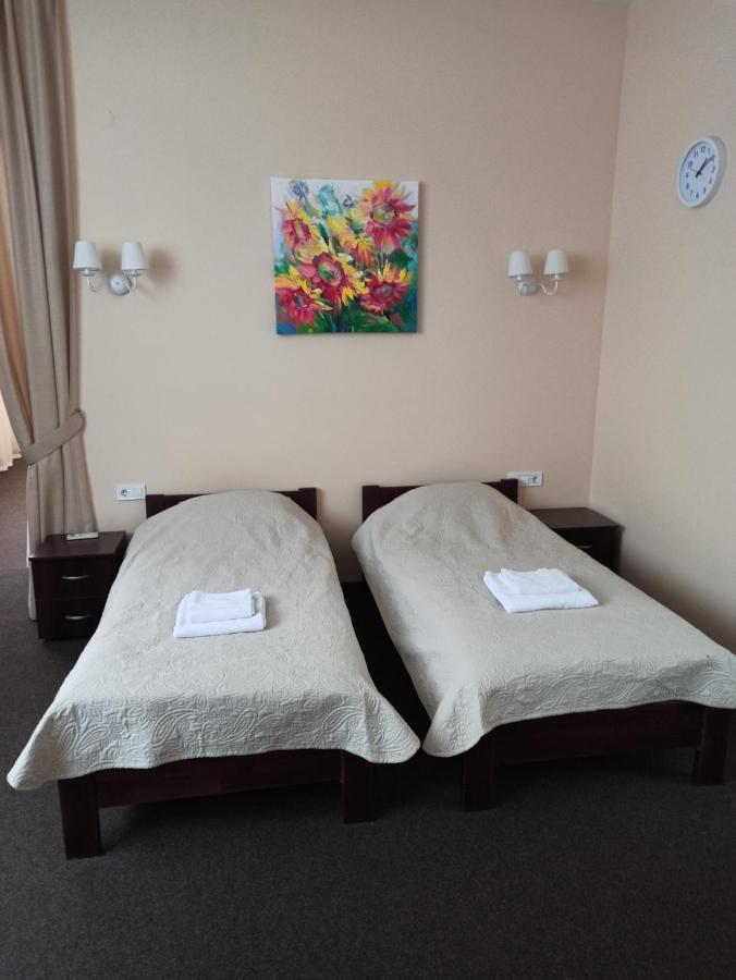 Guest House Adam Mickiewicz Lviv Ngoại thất bức ảnh