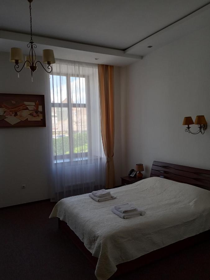 Guest House Adam Mickiewicz Lviv Ngoại thất bức ảnh