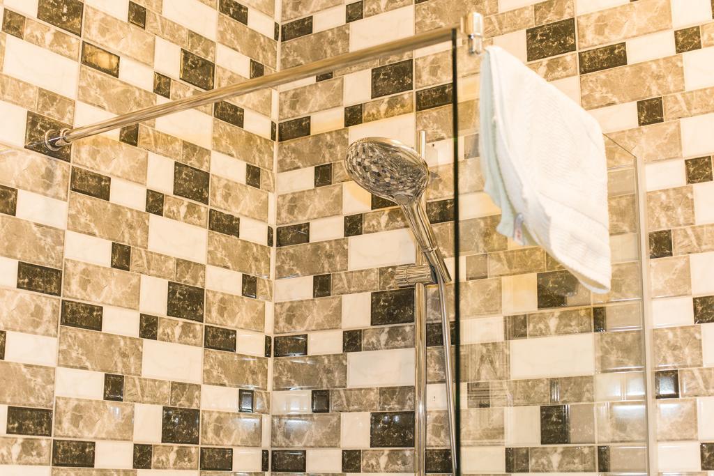 Guest House Adam Mickiewicz Lviv Ngoại thất bức ảnh