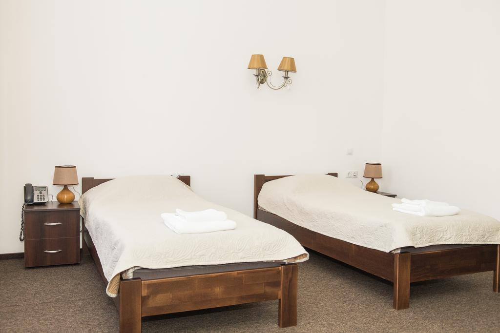 Guest House Adam Mickiewicz Lviv Ngoại thất bức ảnh