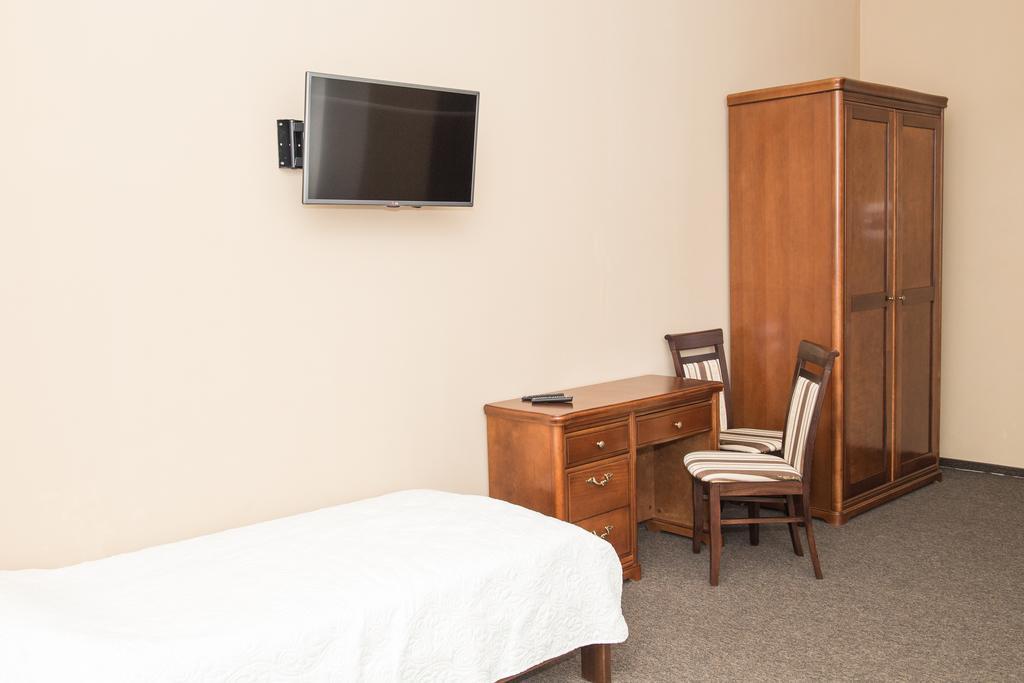 Guest House Adam Mickiewicz Lviv Ngoại thất bức ảnh
