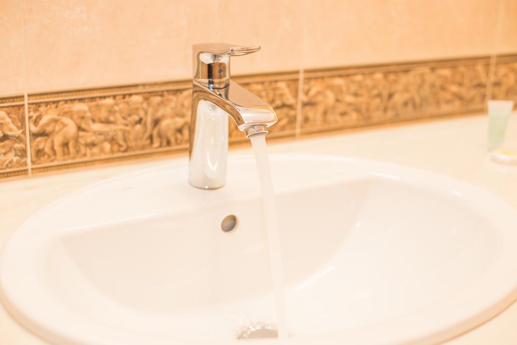 Guest House Adam Mickiewicz Lviv Ngoại thất bức ảnh