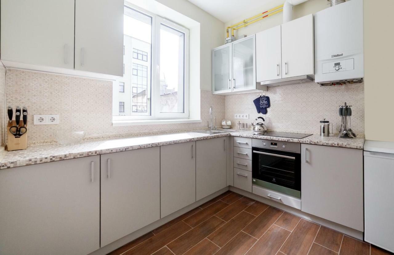 Guest House Adam Mickiewicz Lviv Ngoại thất bức ảnh