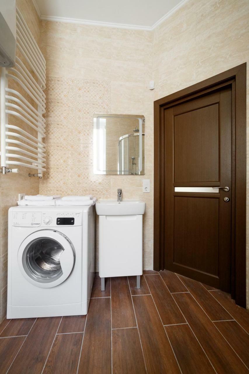 Guest House Adam Mickiewicz Lviv Ngoại thất bức ảnh